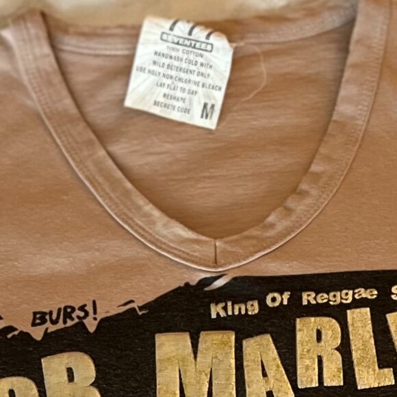 🌸4/$20🌸 Bob Marley V-Neck T-Shirt - Picture 3 of 9